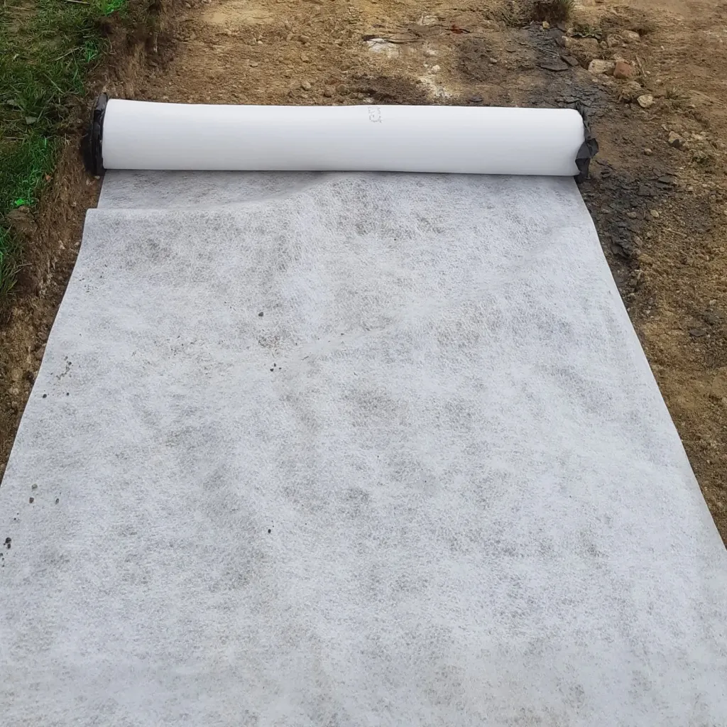 [PC304] Géotextile 100 gr/m² Rouleau de 25m x 2m